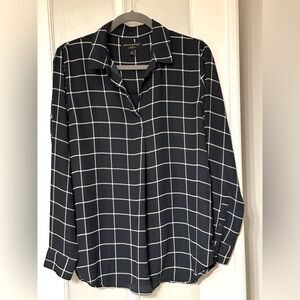 Banana Republic blouse (Size M)
